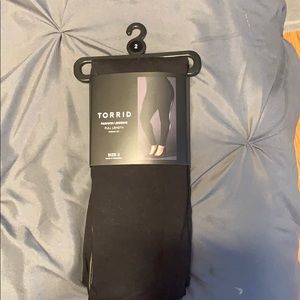 NWT Torrid Leggings